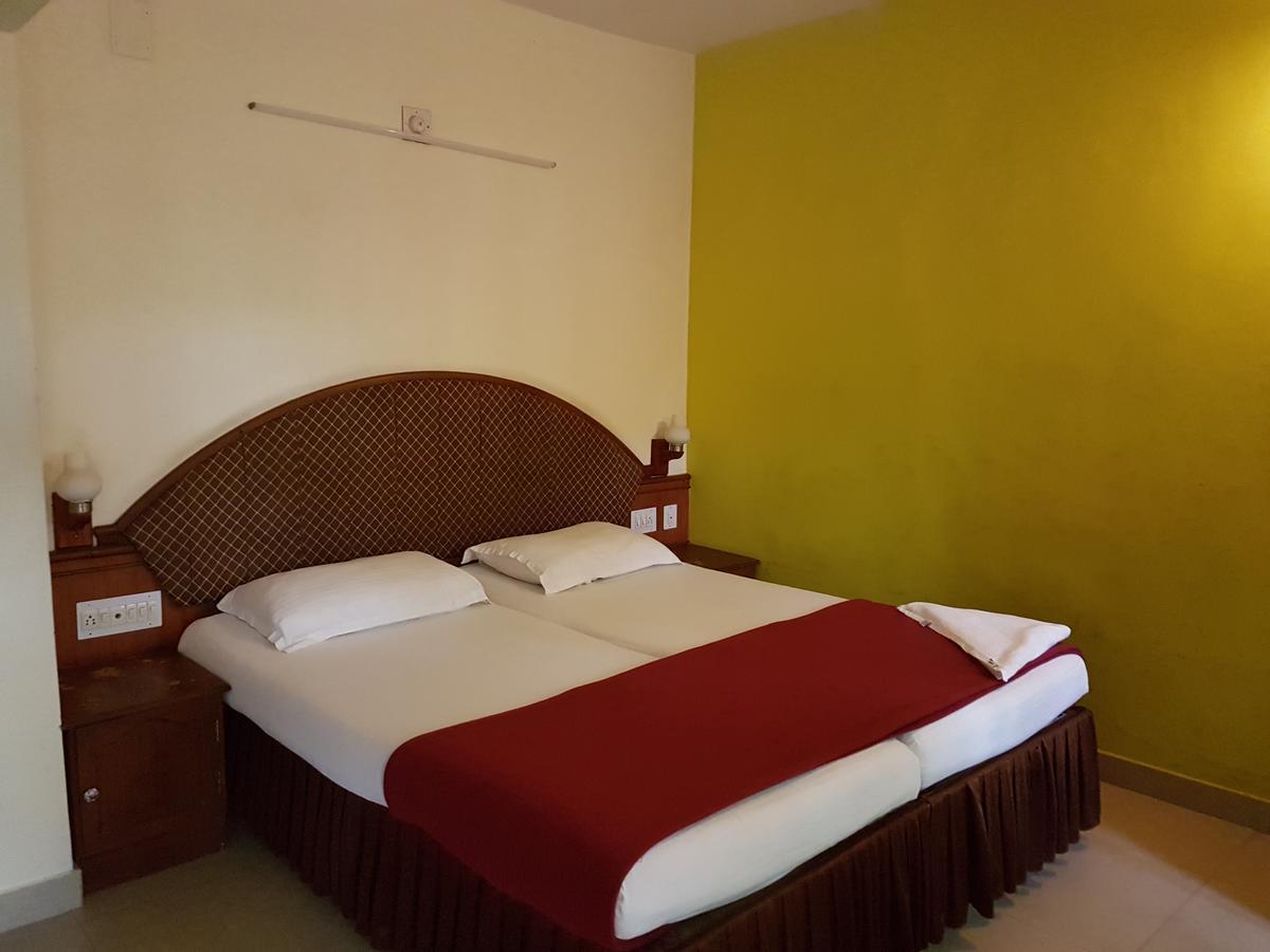 Casa Linda Hotel Kochi Exterior photo
